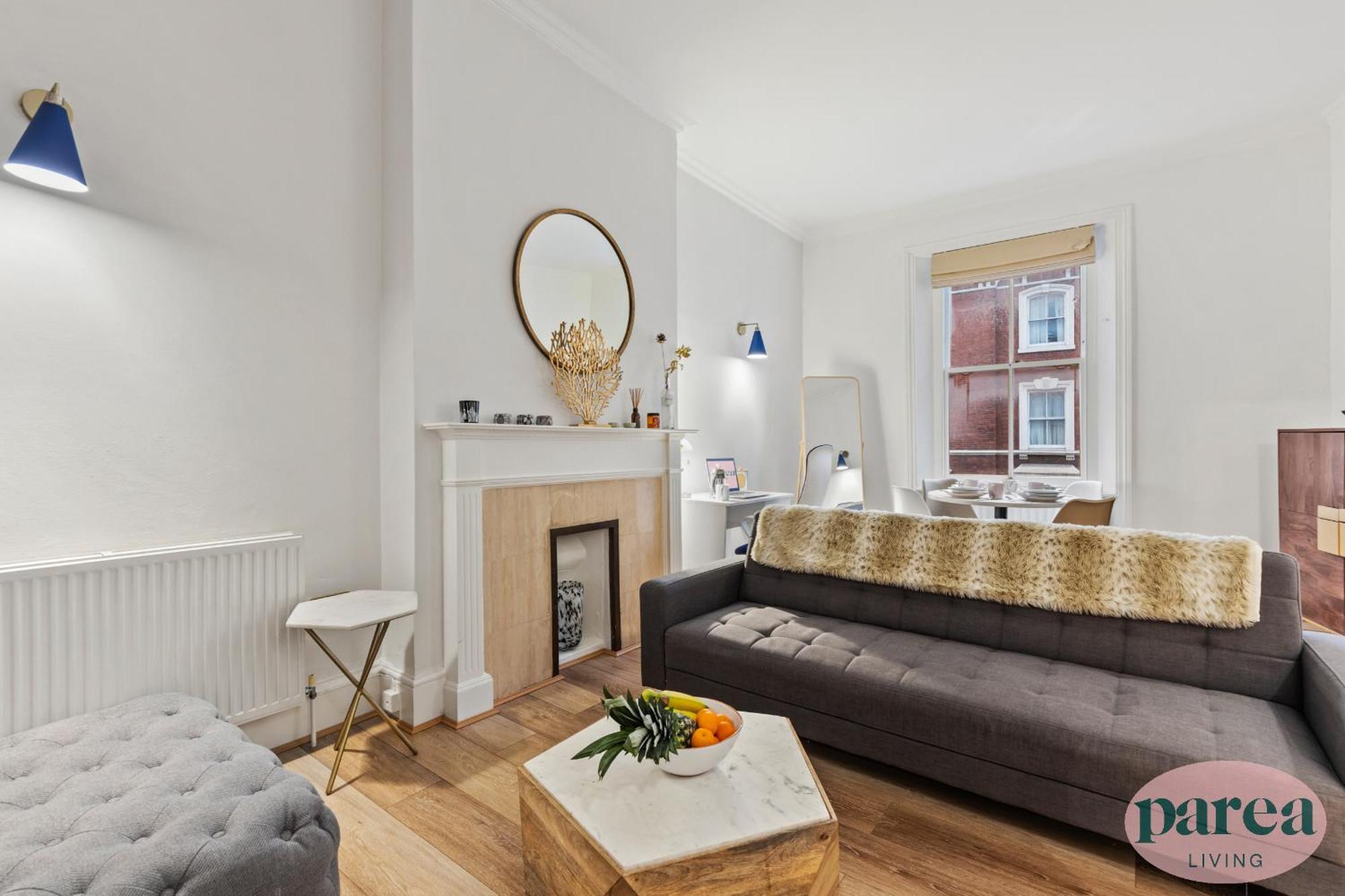 Parea Living - South Kensington, Elegant 1-Bedroom Flat, Wfh Desk London Exterior photo